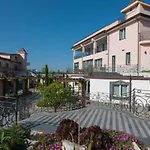 Hotell L' Araba Fenice & Altavilla Silentina