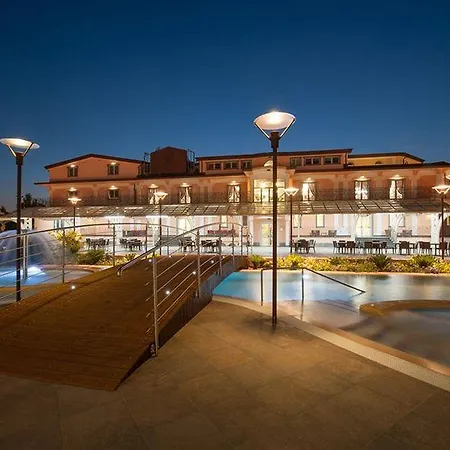 L' Araba Fenice & מלון 5*