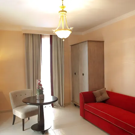 L' Araba Fenice & מלון Altavilla Silentina