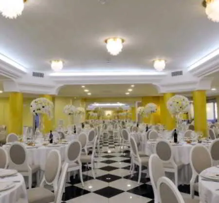 L' Araba Fenice & 5*