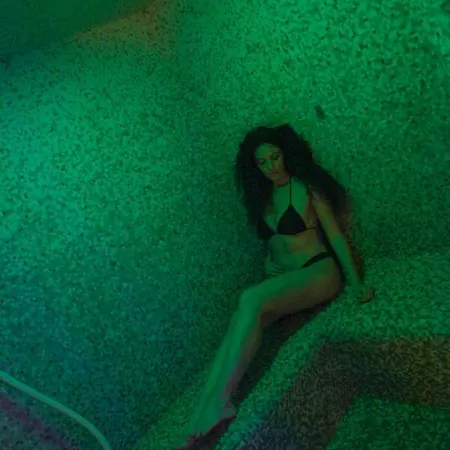 L' Araba Fenice & 5*